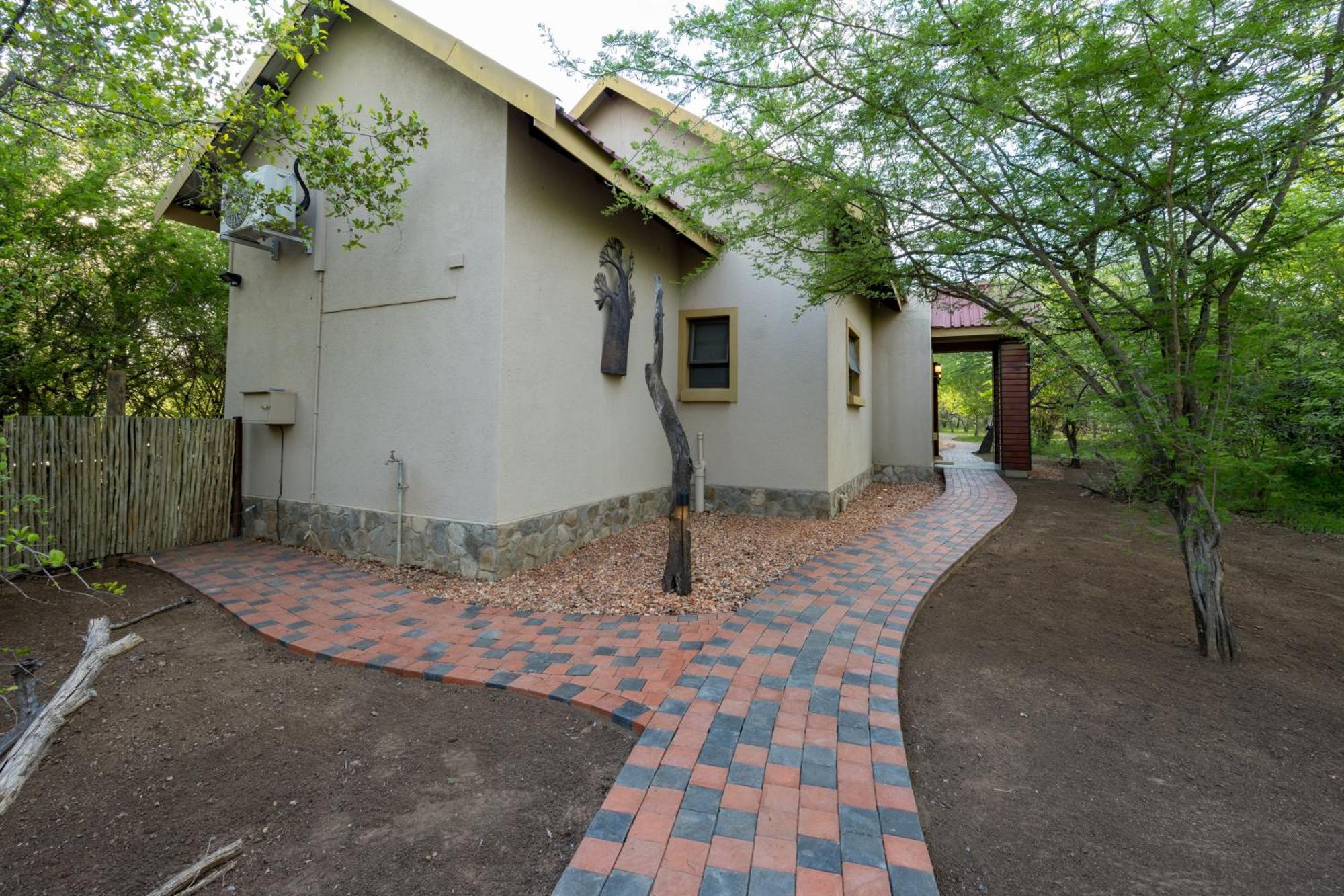 The Baobab Bush Lodge And Villa Hoedspruit Exteriör bild